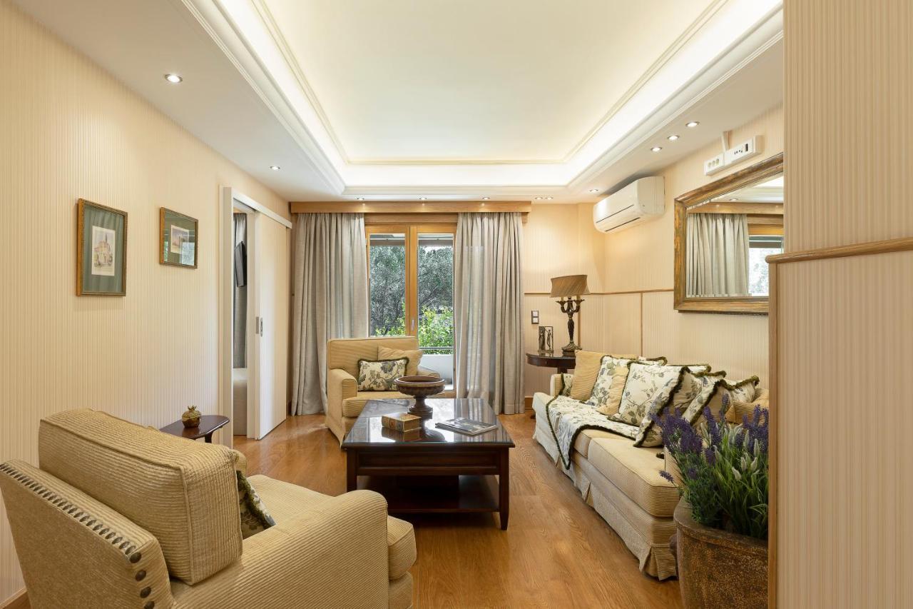 Vouliagmeni'S Elegance By Acropolis Suites アテネ エクステリア 写真