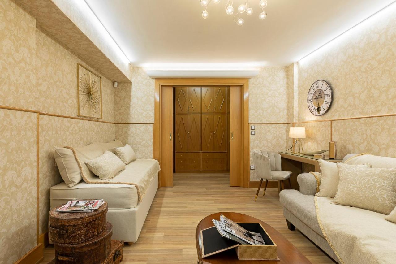 Vouliagmeni'S Elegance By Acropolis Suites アテネ エクステリア 写真