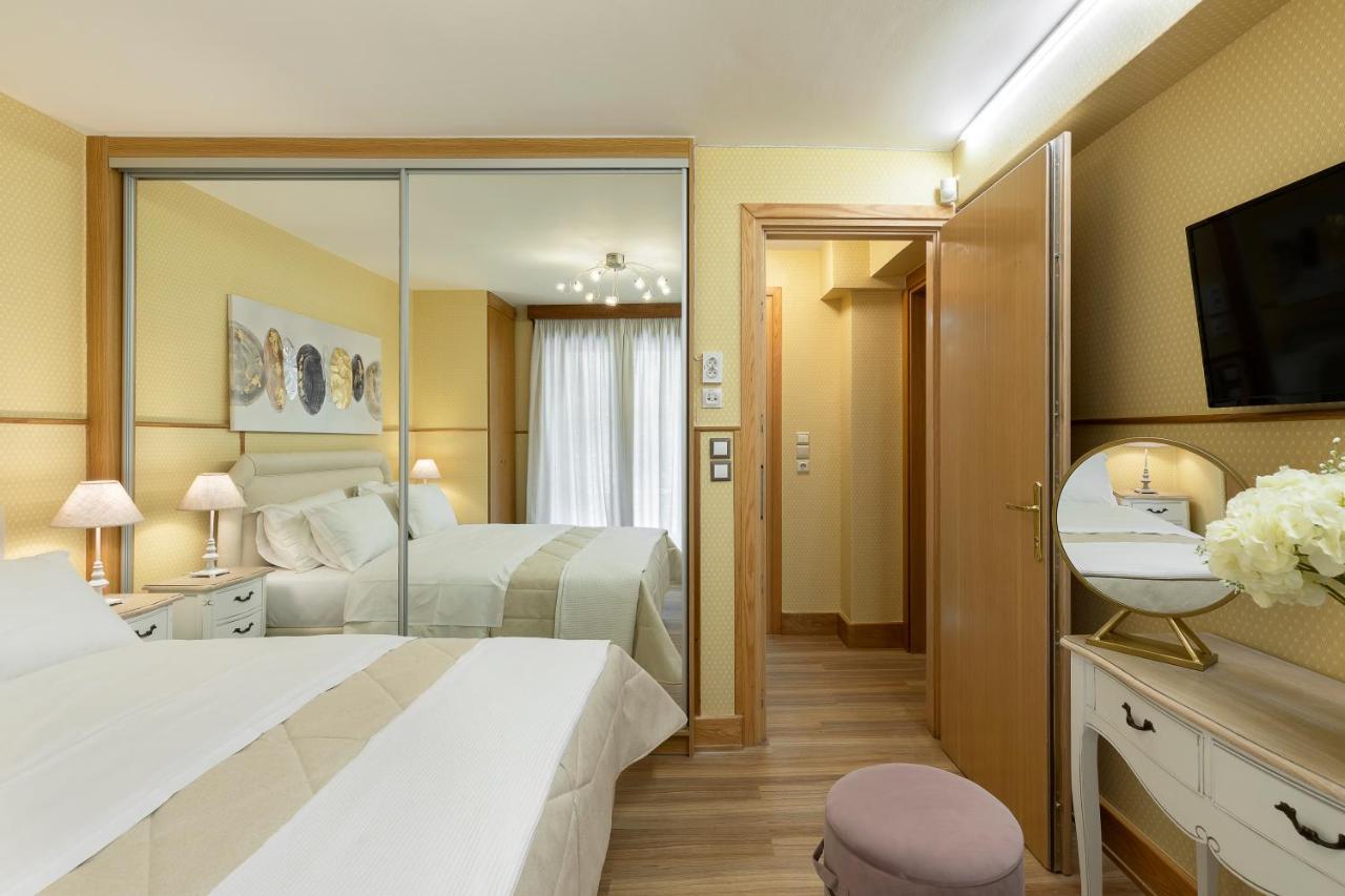 Vouliagmeni'S Elegance By Acropolis Suites アテネ エクステリア 写真